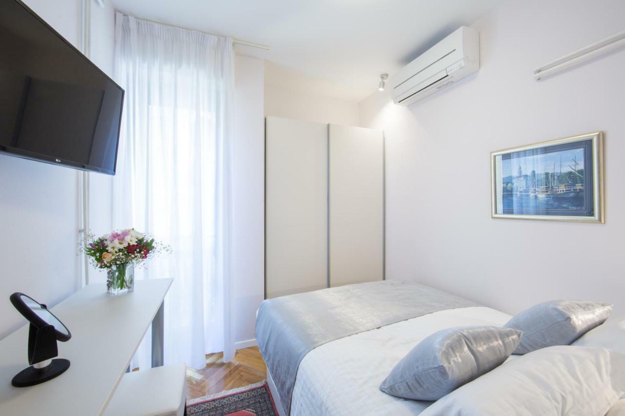 Melody M Apartment With Private Pool Split Bagian luar foto
