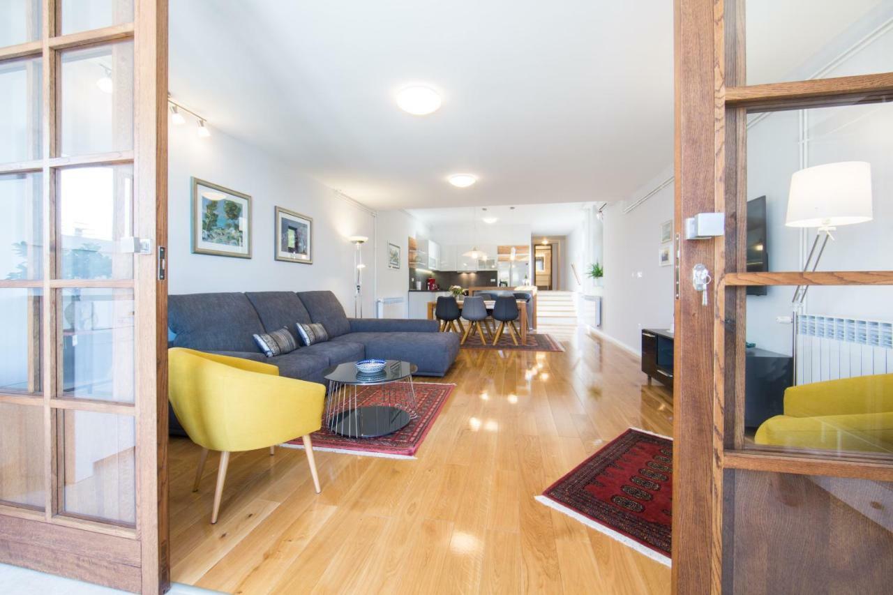 Melody M Apartment With Private Pool Split Bagian luar foto